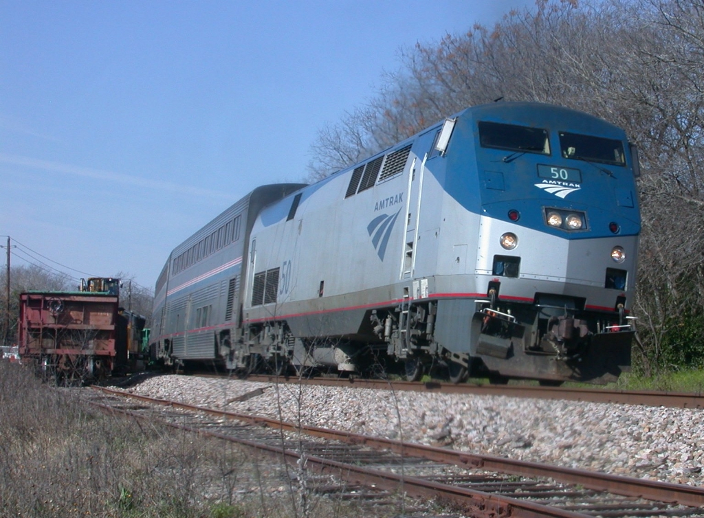 AMTK 50  3Mar2010  NB Trn #22 (Texas Eagle) passing MOW at VINSON LEAD  